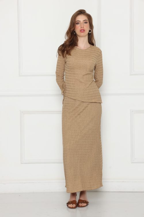 חצאית סריג חליפה