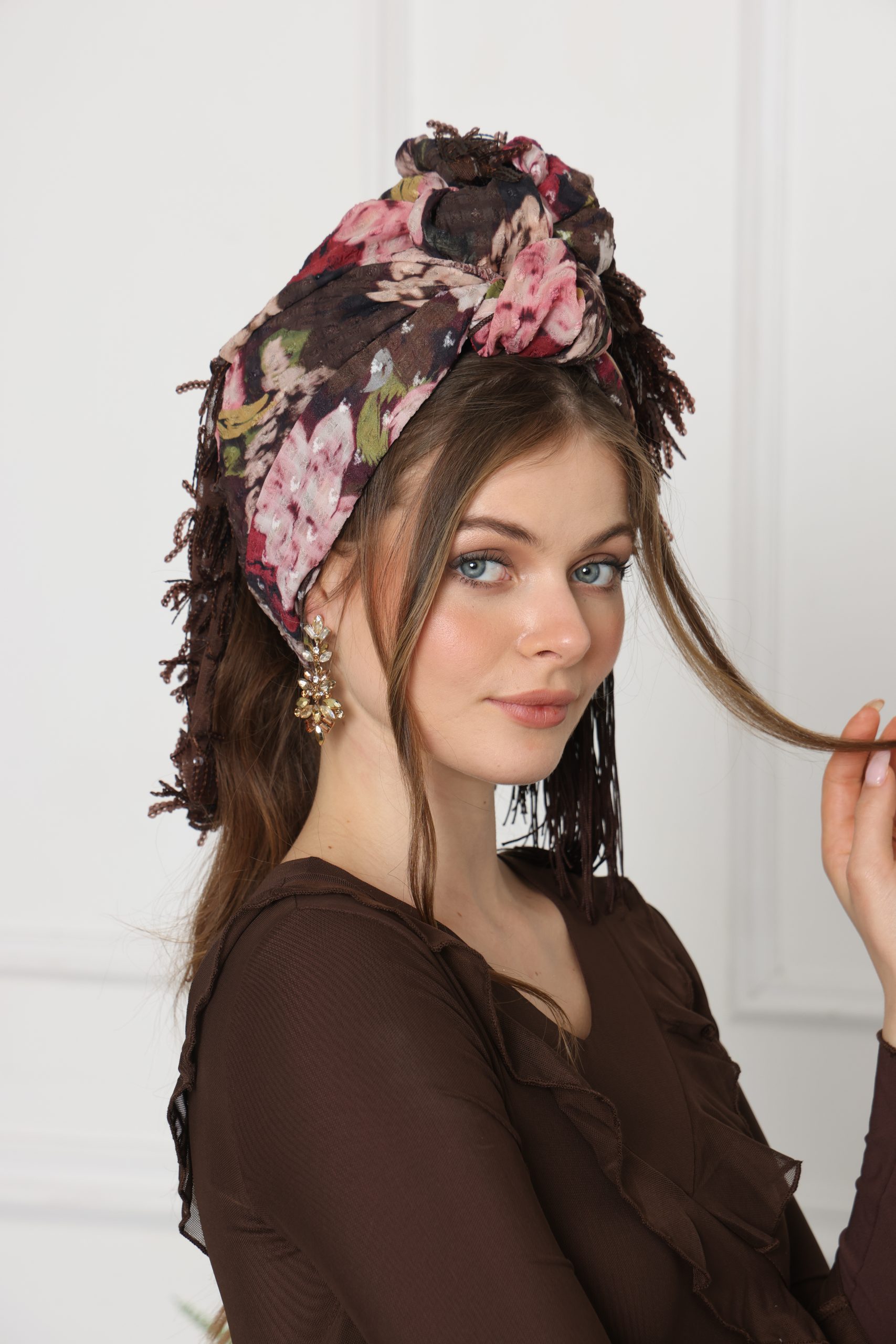 לונג שיפון משולב פייטים חום