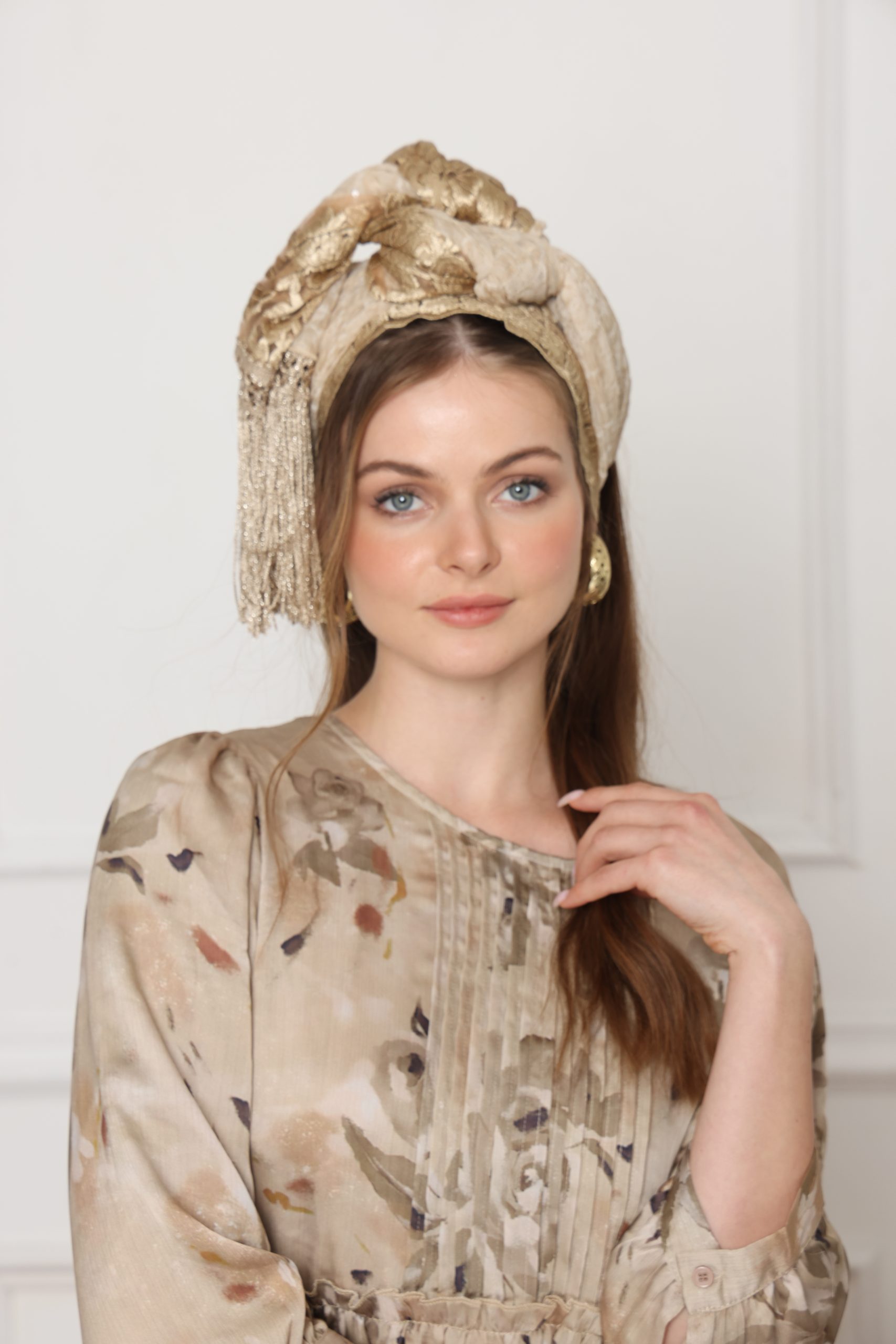 לונג שילוב זהב רקום