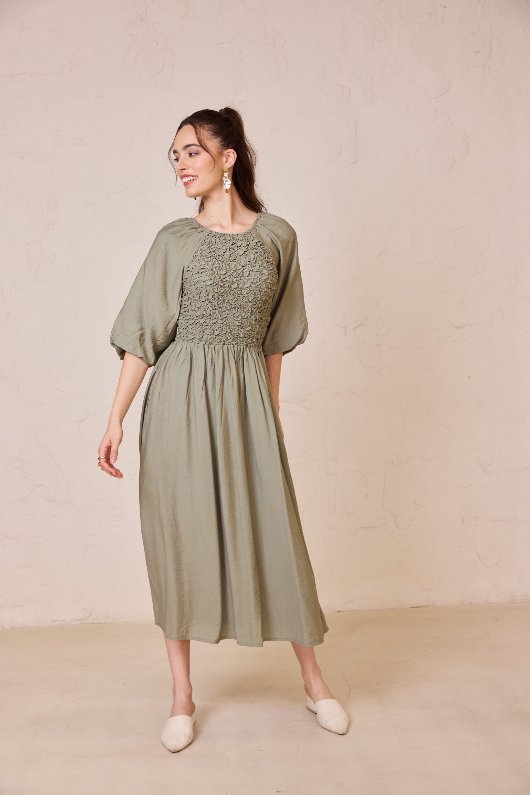 שמלה ציפקת פיקה